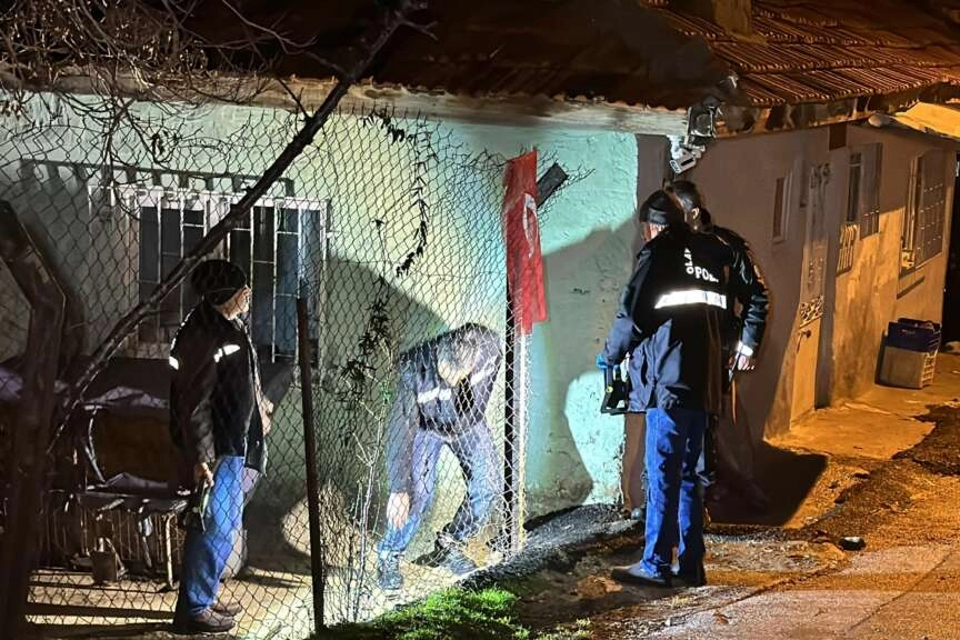 Sokak ortasında dehşet! Eşini ve kayınbiraderini pompalı tüfekle vurdu