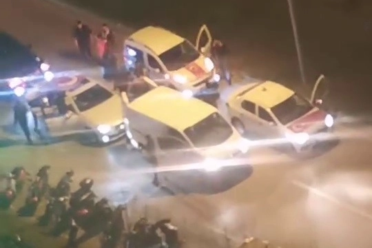 Sorumsuz gençler Bursa trafiğini kitledi