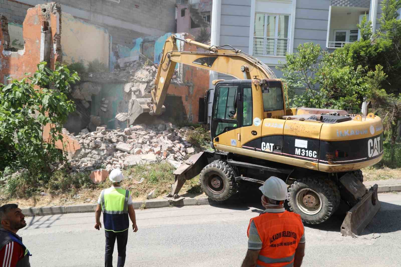 Suç yuvalarına neşter: İlkadım’da metruk bina seferberliği