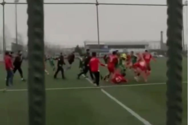 Şunların haline bak; Bir de sporcu olacaklar