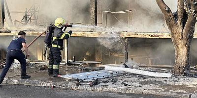 Alev topuna dönen depo 15 dakikada kül oldu