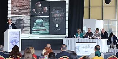 Anadolu’nun seramik geleneği Bursa'da masaya yatırıldı