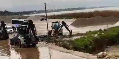Aşırı yağış İznik'i fena vurdu