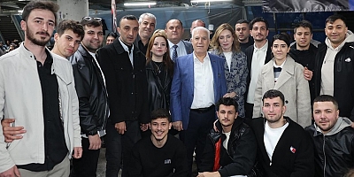 Başkan Bozbey halktan kopmuyor; Ramazan'da hep birlikteler...