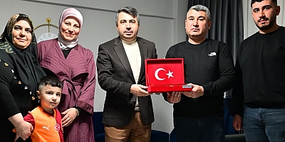 Başkan Yılmaz'dan şehit ailesine anlamlı ziyaret!