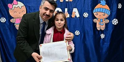 Başkan Yılmaz, öğrencilerin karne heyecanına ortak oldu