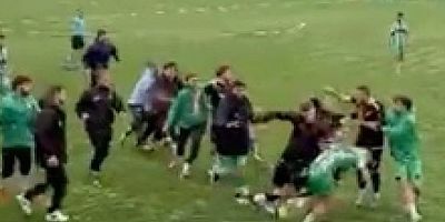 Bunlar nasıl sporcu? Yumruklar konuştu...