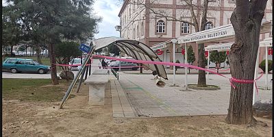 Bursa Büyükşehir Belediyesi ekiplerinin lodos mesaisi