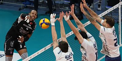 Bursa Büyükşehir Belediyespor, Halkbank'a direnemedi