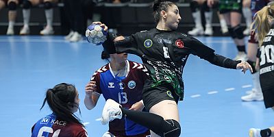 Bursa Büyükşehir Belediyespor zirvenin sahibi!