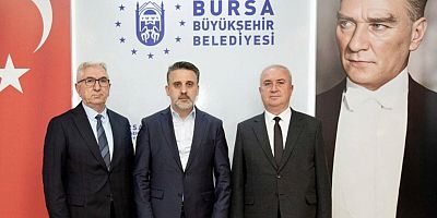Bursa Büyükşehir’de iki daire başkanı emekli oldu