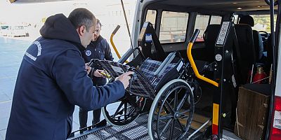 Bursa Büyükşehir özel gereksinimli bireyleri yalnız bırakmıyor