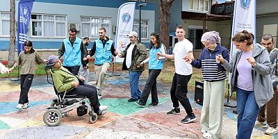 Bursa Büyükşehir, özel gereksinimli gençlerin yanında!
