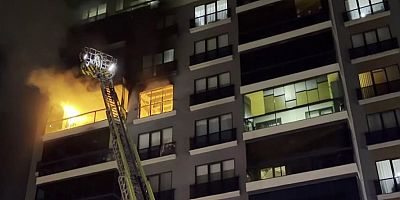 Bursa'da 10 katlı apartmanda büyük yangın!