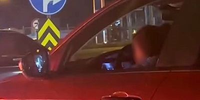 Bursa'da 2 yaşındaki çocuğuyla araba kullandı!