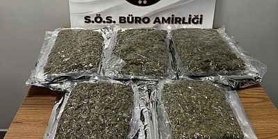 Bursa’da 3 kilo 562 gram esrar ele geçirildi