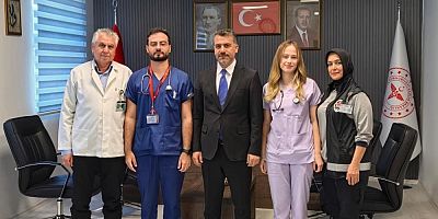 Bursa'da anne babalarının meslek aşkı, çocuklarını doktor yaptı