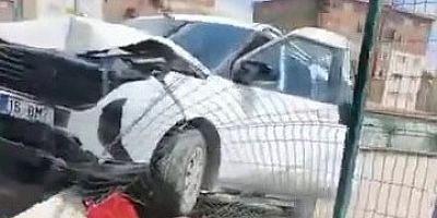 Bursa'da bu kazada şans eseri yaralanan olmadı!