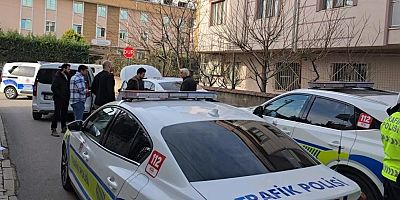 Bursa'da çakarlı araç kaçtı, polis kovaladı