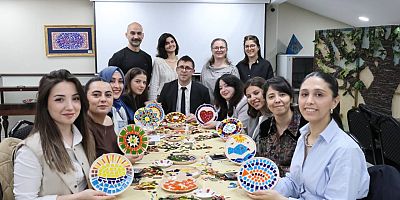 Bursa’da cam atıklar sanata dönüştü