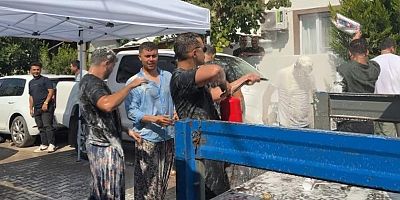 Bursa'da damadı önce una bulandılar, sonra su dolu varile attılar!