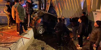 Bursa'da gece yarısı evin bahçesine uçtu!