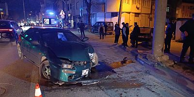 Bursa’da gece yarısı feci kaza; Virajda kontrolden çıktı