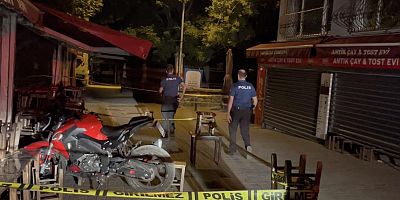 Bursa'da gece yarısı ortalık karıştı; Evi kurşunladılar...