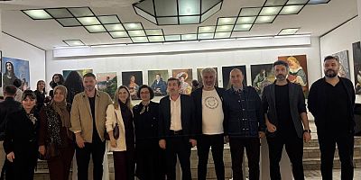 Bursa'da genç sanatçılar eserlerini karekodla dijitale taşıdı