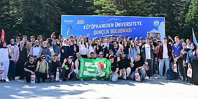 Bursa’da gençler YKS zaferini Uludağ’da kutladı