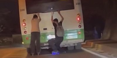 Bursa'da gençlerin akıl dışı hareketleri!