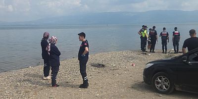 Bursa’da göle giren 2 arkadaş kayboldu!