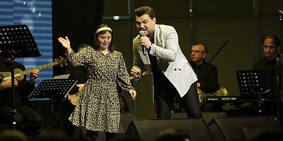 Bursa'da gönüllere dokunan konser!