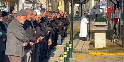 Bursa'da gözyaşları sel oldu; 7 yaşındaki Gökçe'ye veda...