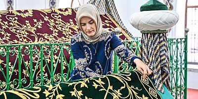 Bursa’da hanedan türbelerindeki puşideler yenileniyor