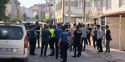 Bursa’da husumetliler birbirine girdi!