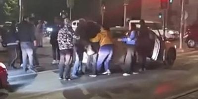 Bursa’da iki aile sokak ortasında kavgaya tutuştu