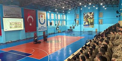 Bursa’da Jandarmadan öğrencilere narkotik eğitimi