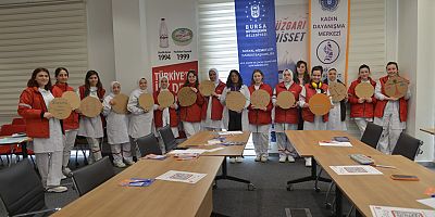 Bursa'da kadın çalışanların haklarına dikkat çekildi