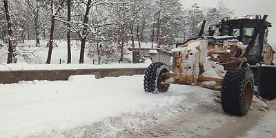 Bursa’da karla mücadele sürüyor