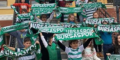 Bursa'da karne böyle alınır; Her yer yeşil beyaz...