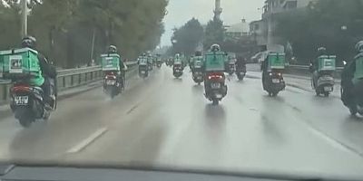 Bursa’da kazada hayatını kaybeden kurye böyle uğurlandı!