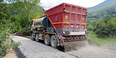 Bursa'da kırsal mahallelerin yolları yenileniyor