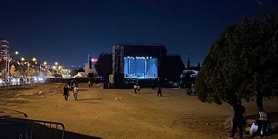 Bursa'da konser alanında kavga; Bıçaklar çekildi...