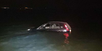 Bursa'da direksiyon hakimiyetini kaybetti, İznik Gölü’ne düştü