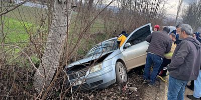 Bursa'da kontrolden çıkan otomobil bu hale geldi!