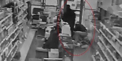 Bursa'da markette kalp krizi geçiren kişiyi jandarma böyle kurtardı!