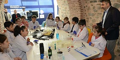 Bursa'da Molla Yegan Çocuk Üniversitesi büyük ilgi görüyor!