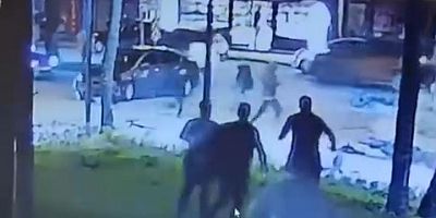 Bursa'da motosikletli sürücünün zor anı; Metrelerce sürüklendi