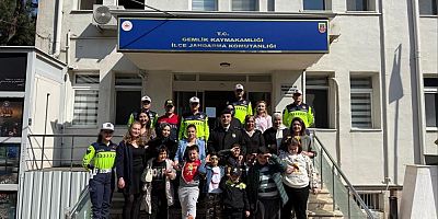 Bursa’da otizm farkındalığı için jandarmayı ziyaret ettiler